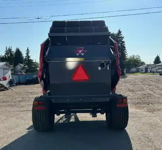 Gallery image 2 for 2020 Massey Ferguson RB 4180V Round Baler