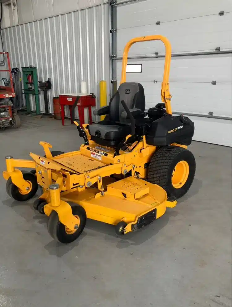 Photo de la Galerie 1 pour 2021 Cub Cadet PRO Z 972L KW Tondeuse à rayon de braquage zéro