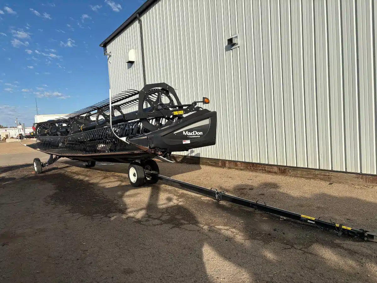 Gallery image 2 for 2017 MacDon FD75 Header - Flex Draper