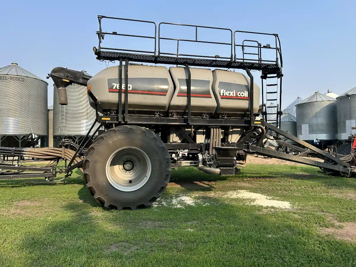 Gallery image 2 for 2021 Flexi-Coil 7660 Air Cart