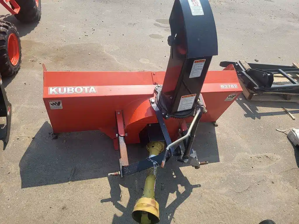 Gallery image 1 for Used 2007 Kubota B2782B Snow Blower