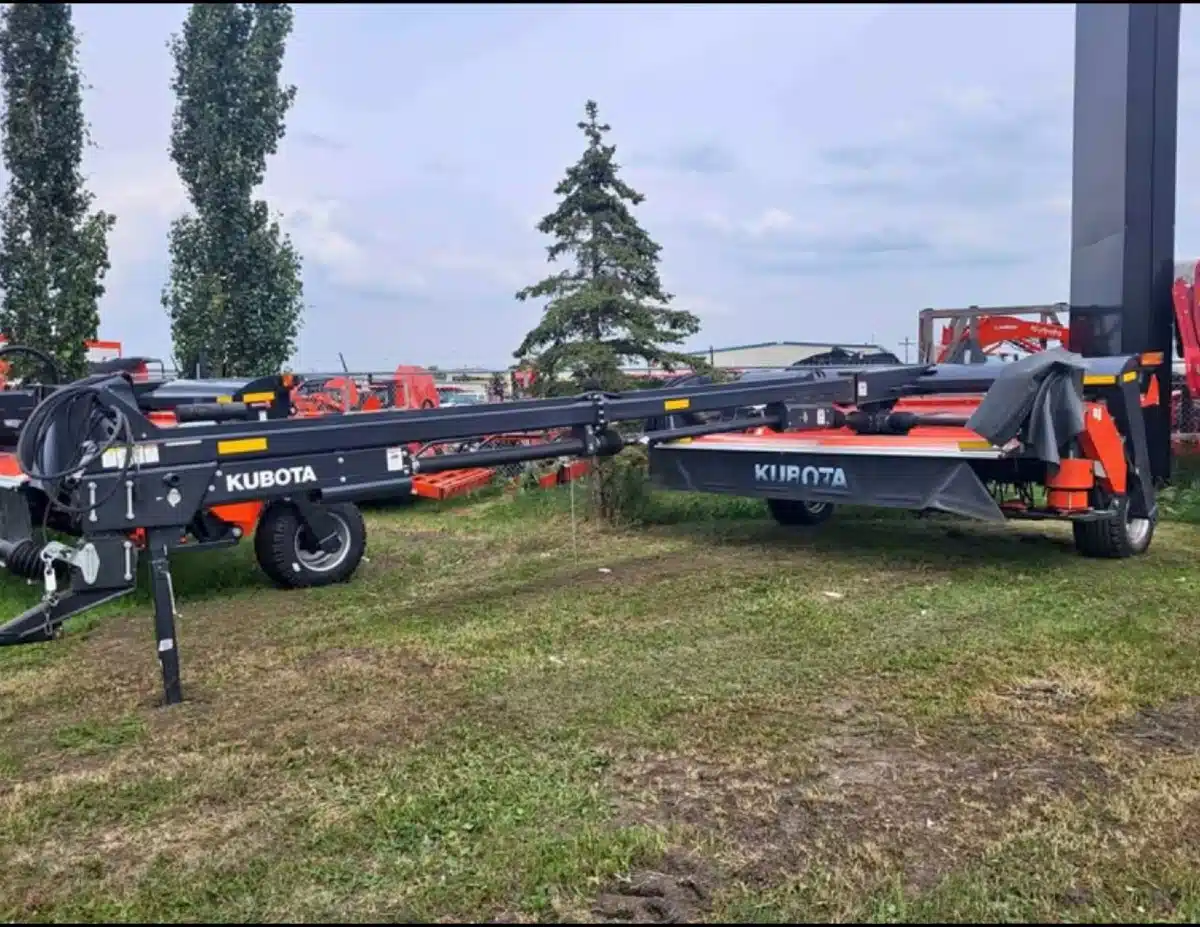 Gallery image 2 for 2020 Kubota DMC8540T Disc Mower Conditioner