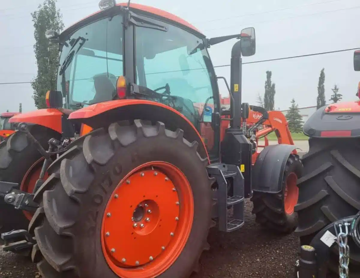 Gallery image 2 for 2023 Kubota M6-141 Tractor