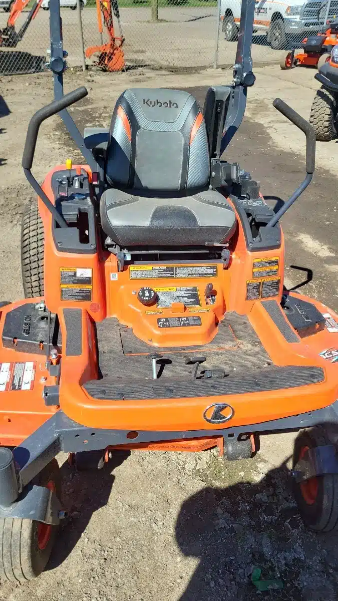 Photo de la Galerie 1 pour 2023 Kubota ZG227LANC-3-60 Tondeuse à rayon de braquage zéro