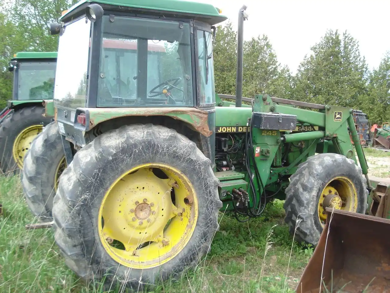 Gallery image 2 for Used John Deere 2555 Tractor