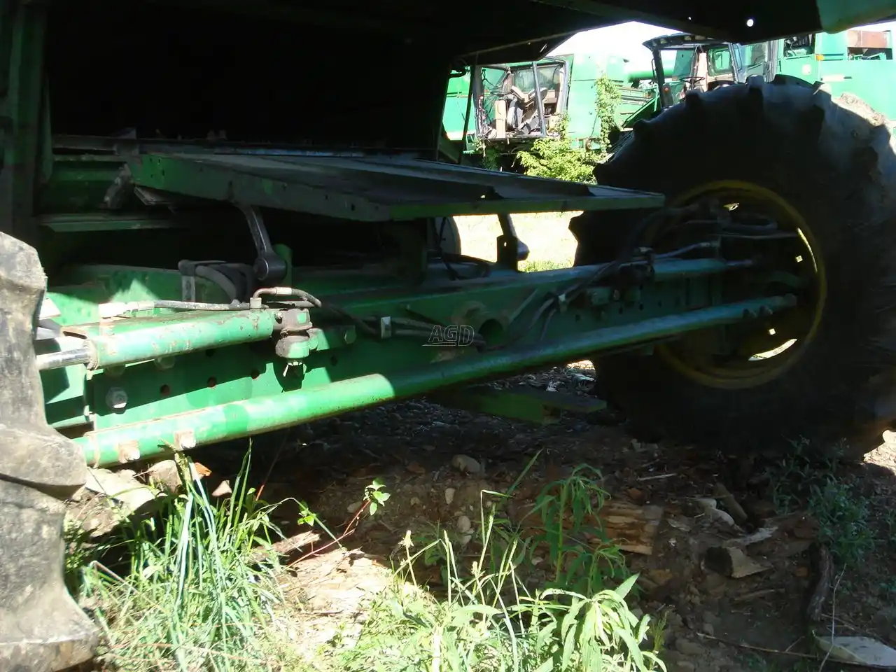 Gallery image 2 for Used John Deere 9500 Rear Axle Parts New-Used