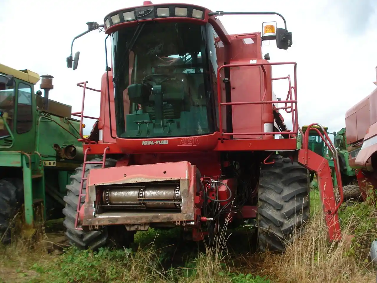 Gallery image 2 for Used Case IH 2188 Combine