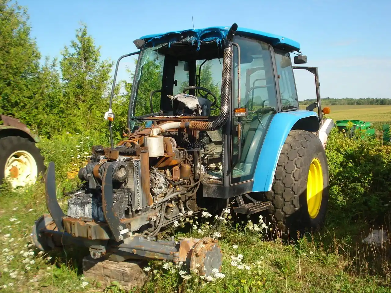 Gallery image 1 for Used New Holland TL90 Tractor