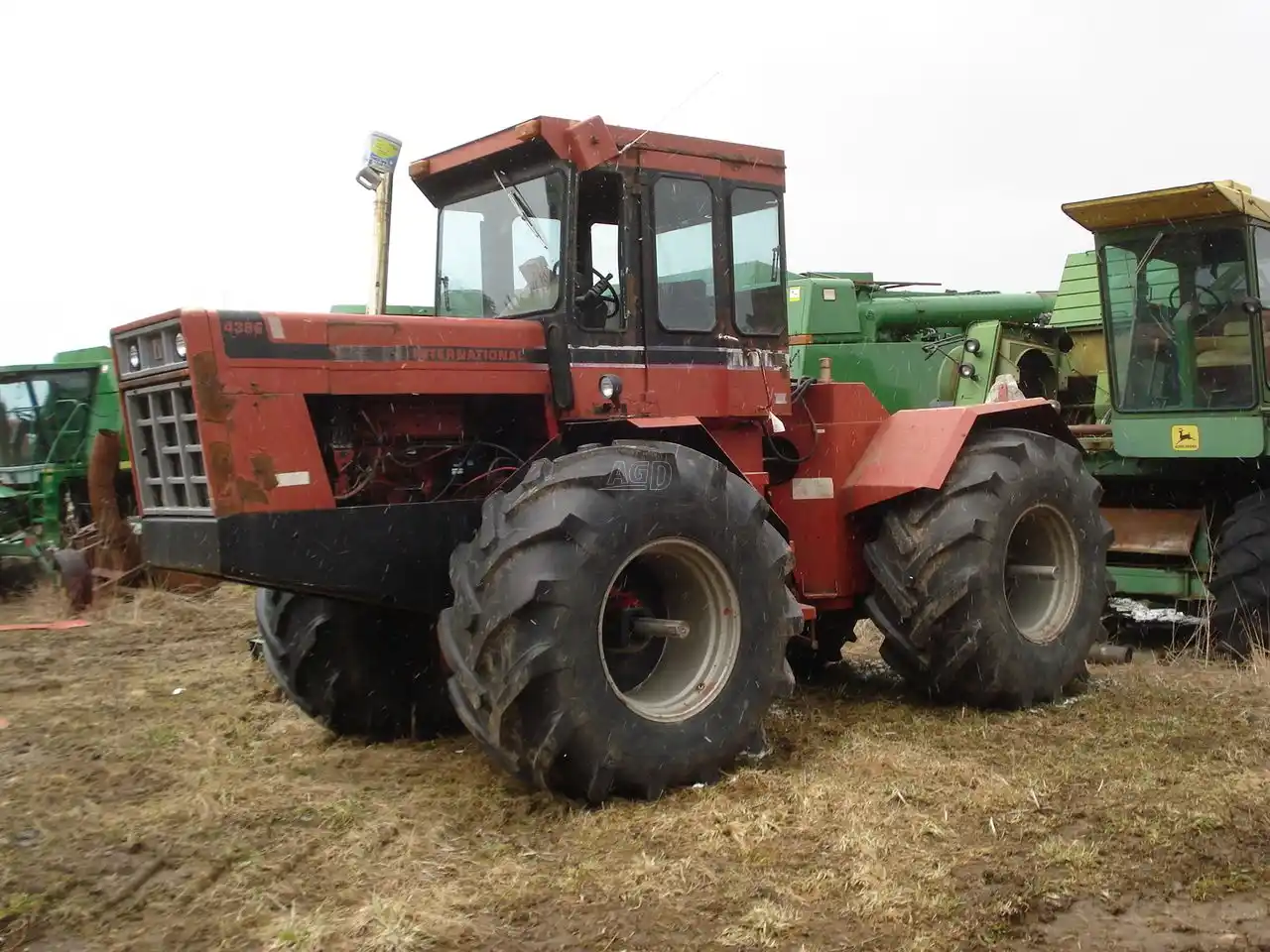 Gallery image 1 for Used International Harvester 4386 Tractor