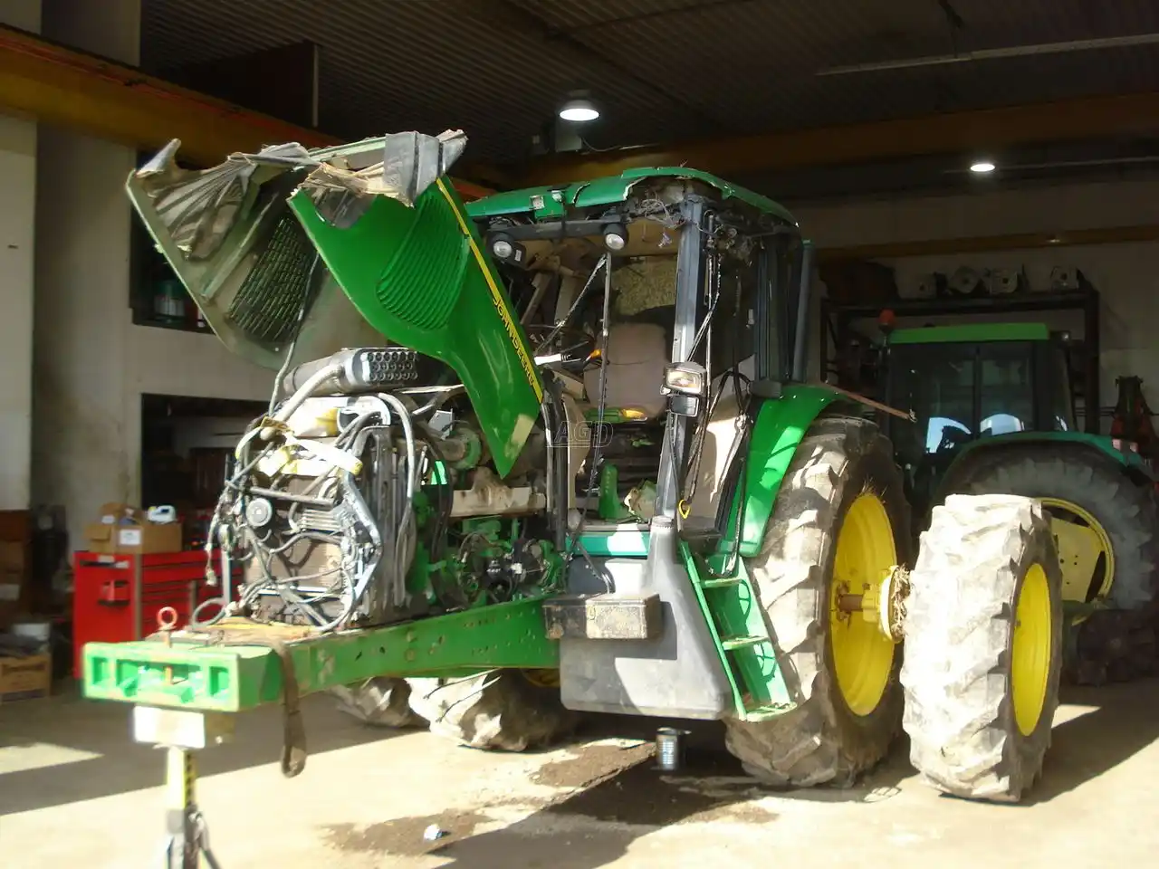 Gallery image 2 for Used John Deere 7420 Tractor