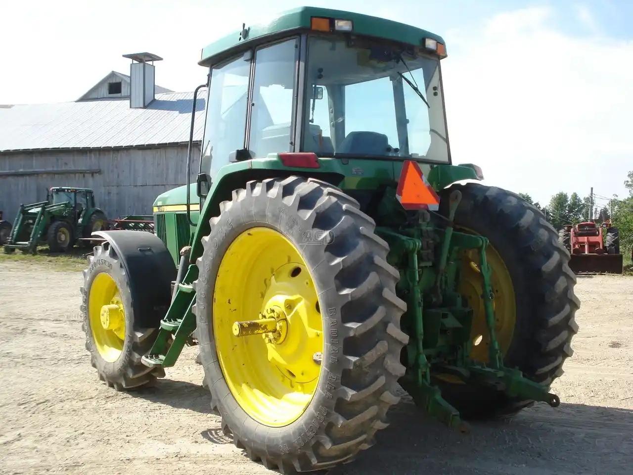 Gallery image 2 for Used John Deere 7210 Tractor