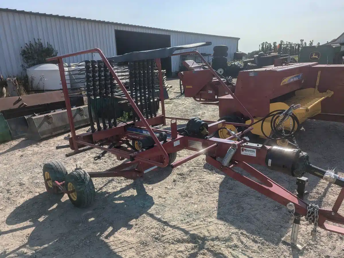 Gallery image 2 for Used 2019 New Holland PROROTOR 3114 Rake