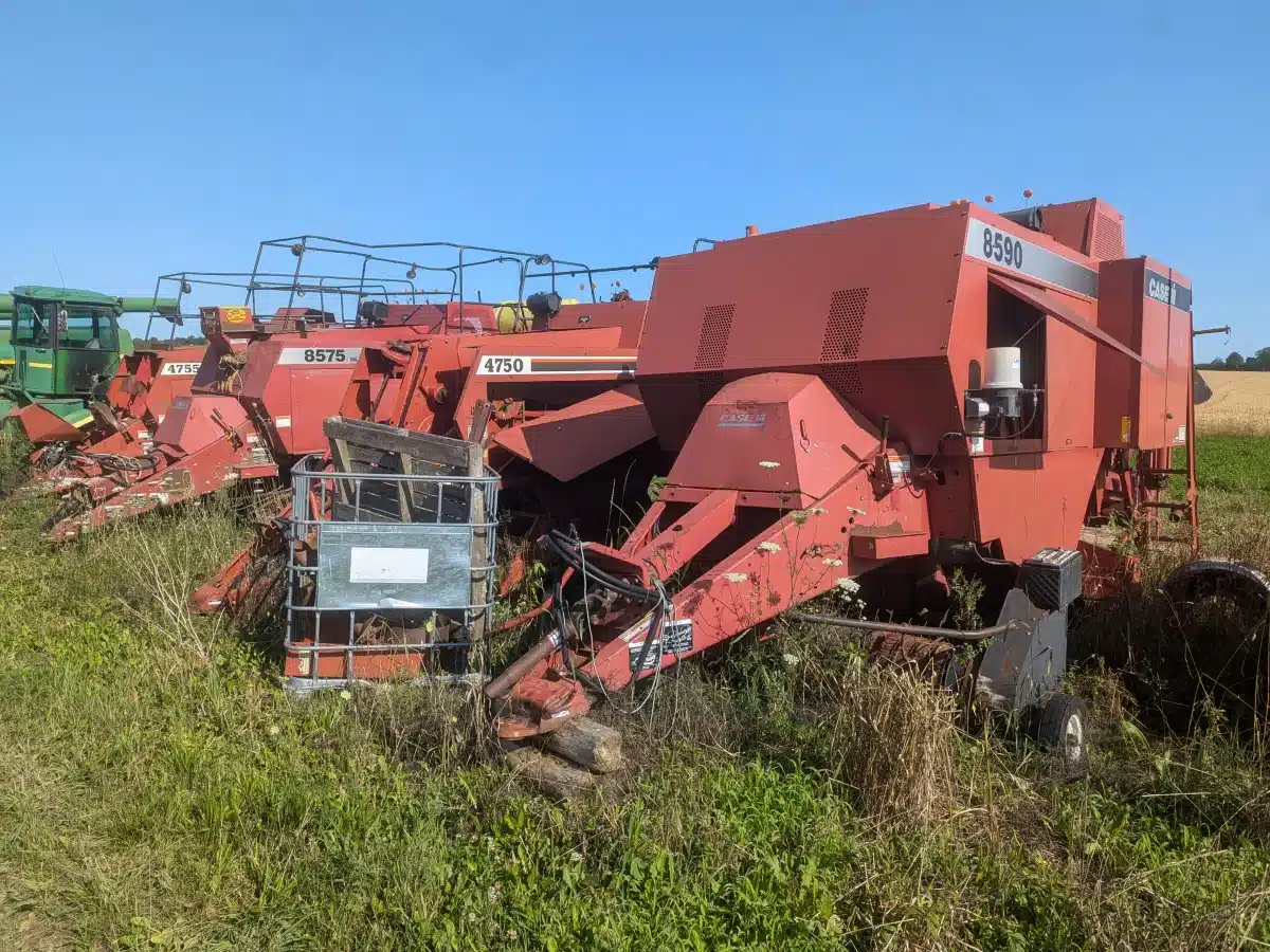 Gallery image 1 for Used Hesston 4910 4750 4755 Hesston Parts New-Used