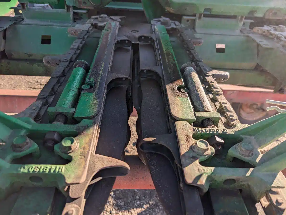Gallery image 2 for Used John Deere 693 Header - Row Crop