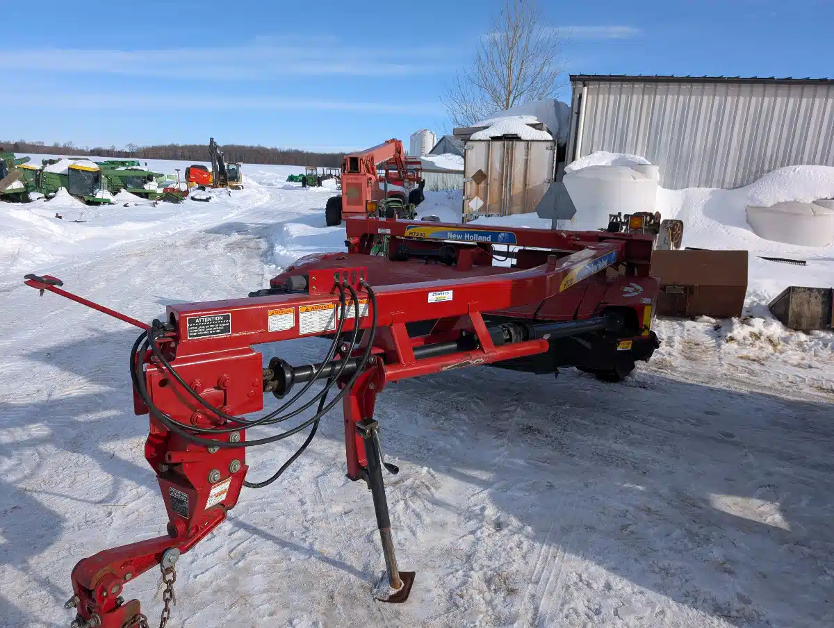 Gallery image 1 for New Holland 7230 Disc Mower Conditioner