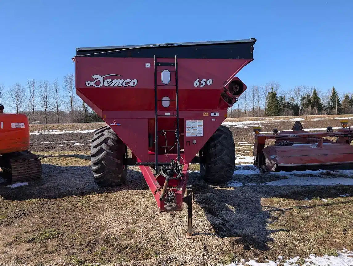 Gallery image 2 for Used Demco 650 Grain Cart