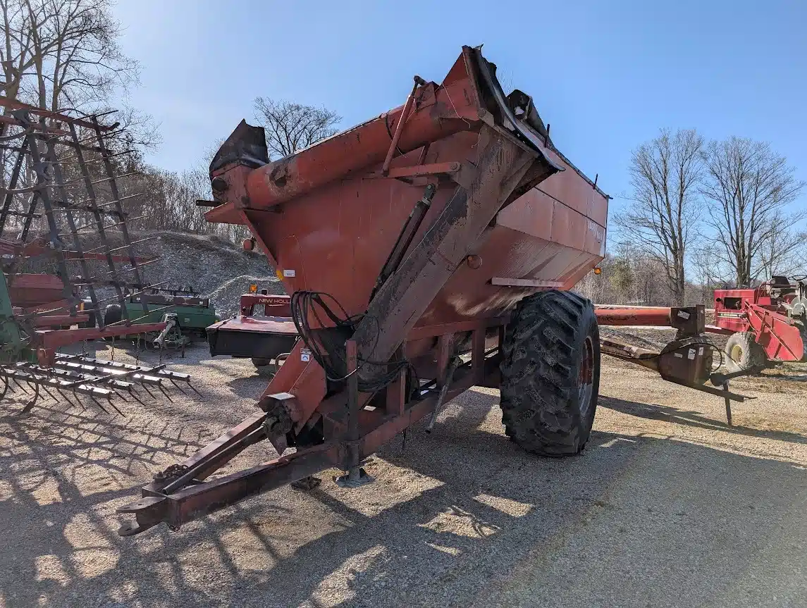 Gallery image 2 for Used Lucknow 400 Grain Cart