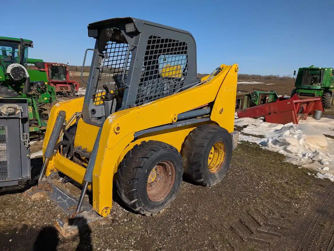 Gallery image 1 for Used Gehl R260 Skid Steer