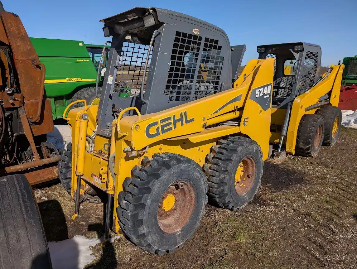 Gallery image 1 for Used Gehl 5240 Skid Steer