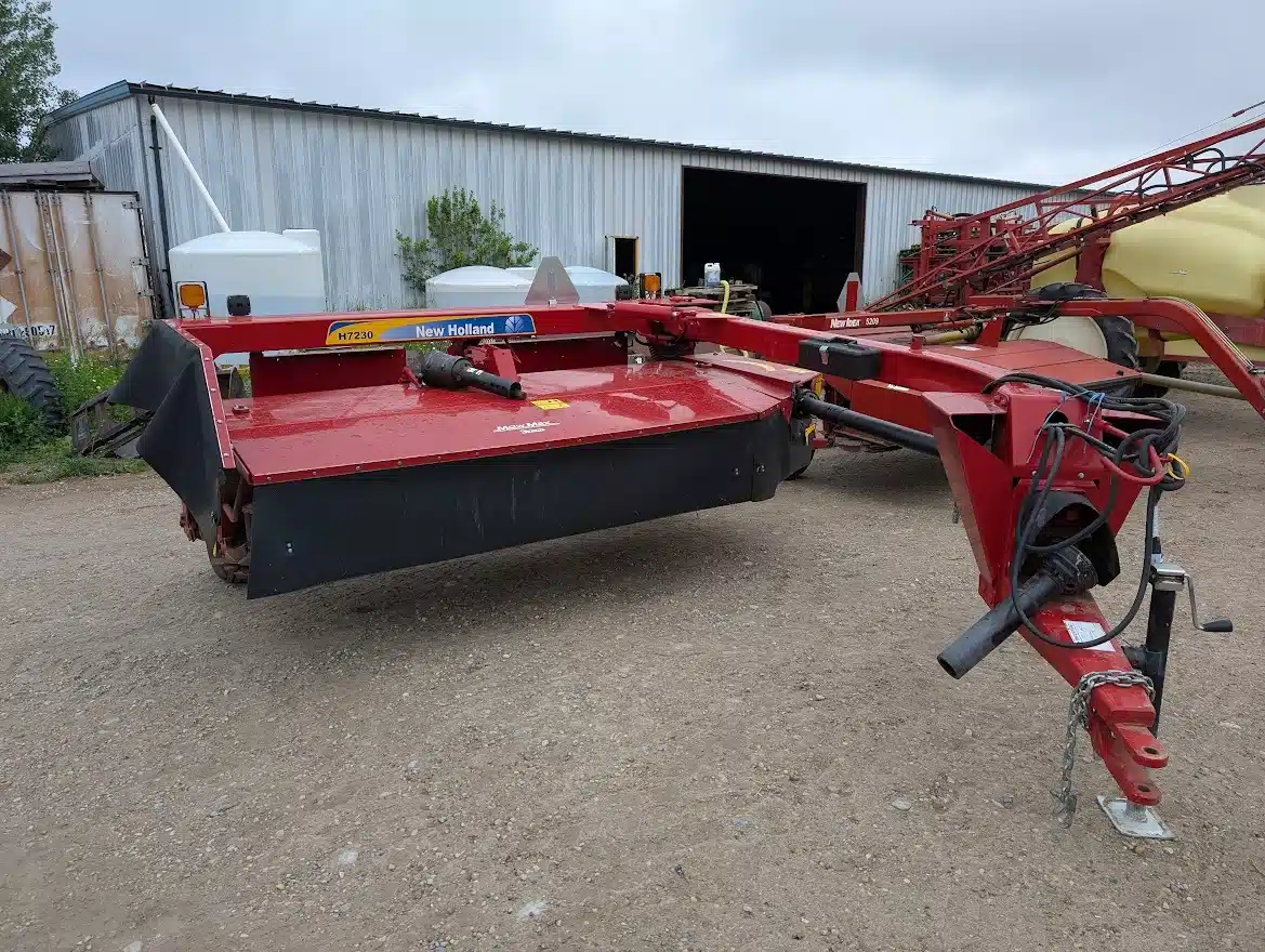 Gallery image 1 for Used 2017 New Holland H7230 Disc Mower Conditioner