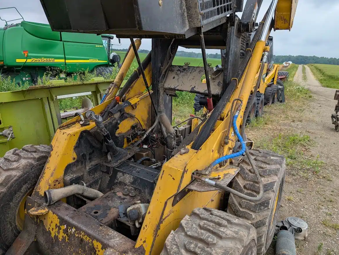 Gallery image 2 for Used John Deere 260 Skid Steer