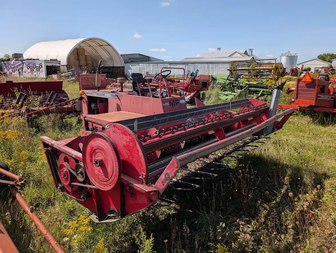 Gallery image 1 for Used Massey Ferguson 785 Windrower