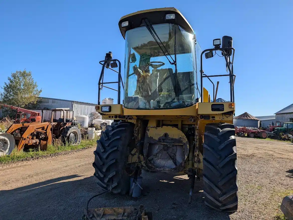 Gallery image 2 for Used New Holland FX38 Forage Harvester