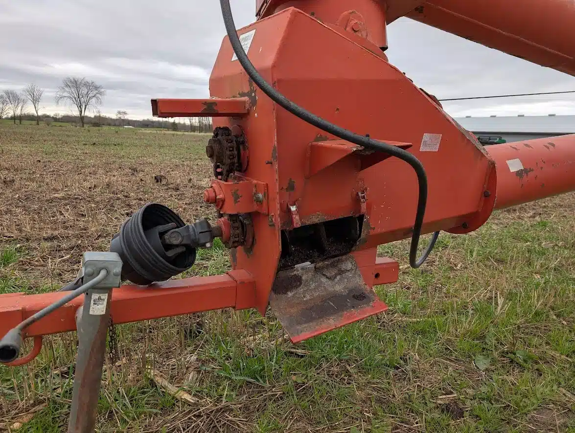 Gallery image 2 for Used Farm King 1060 Grain Auger