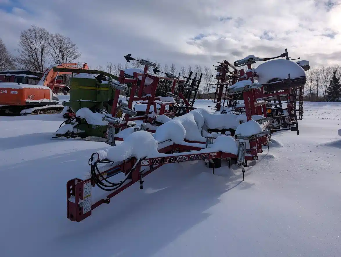 Used Wil-Rich 2800 Cultivator