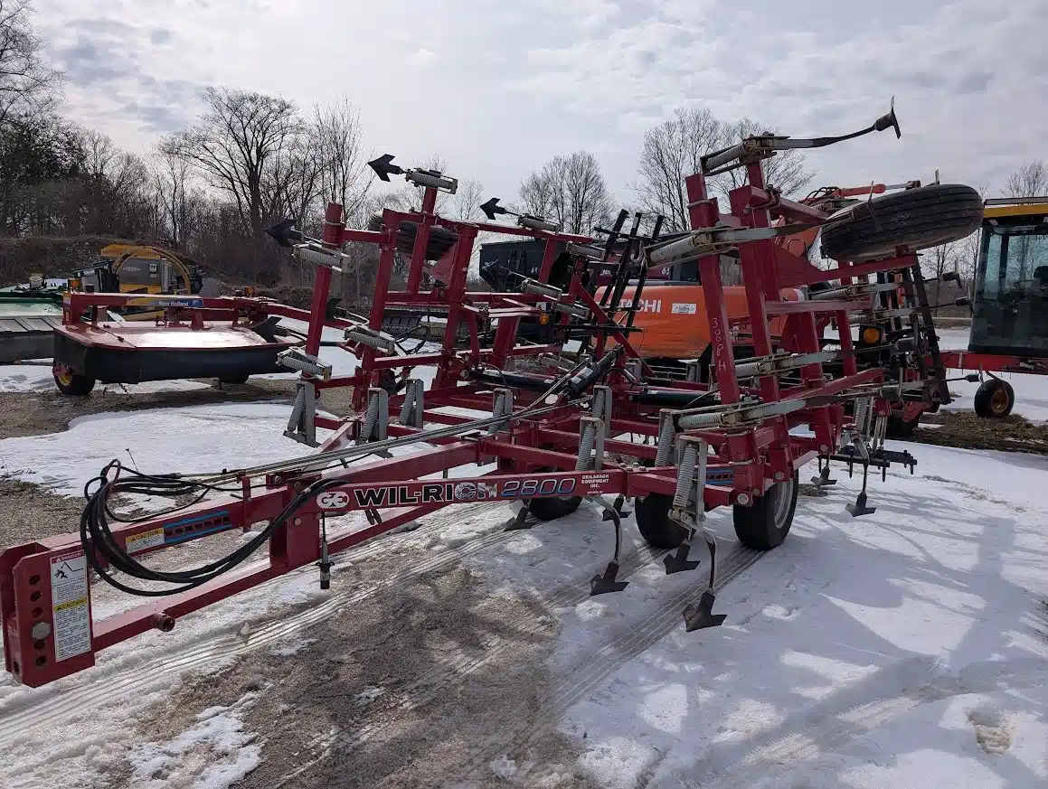 Gallery image 2 for Wil-Rich 2800 Cultivator