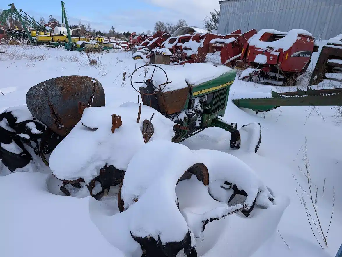 Gallery image 2 for Used John Deere 920 Tractor