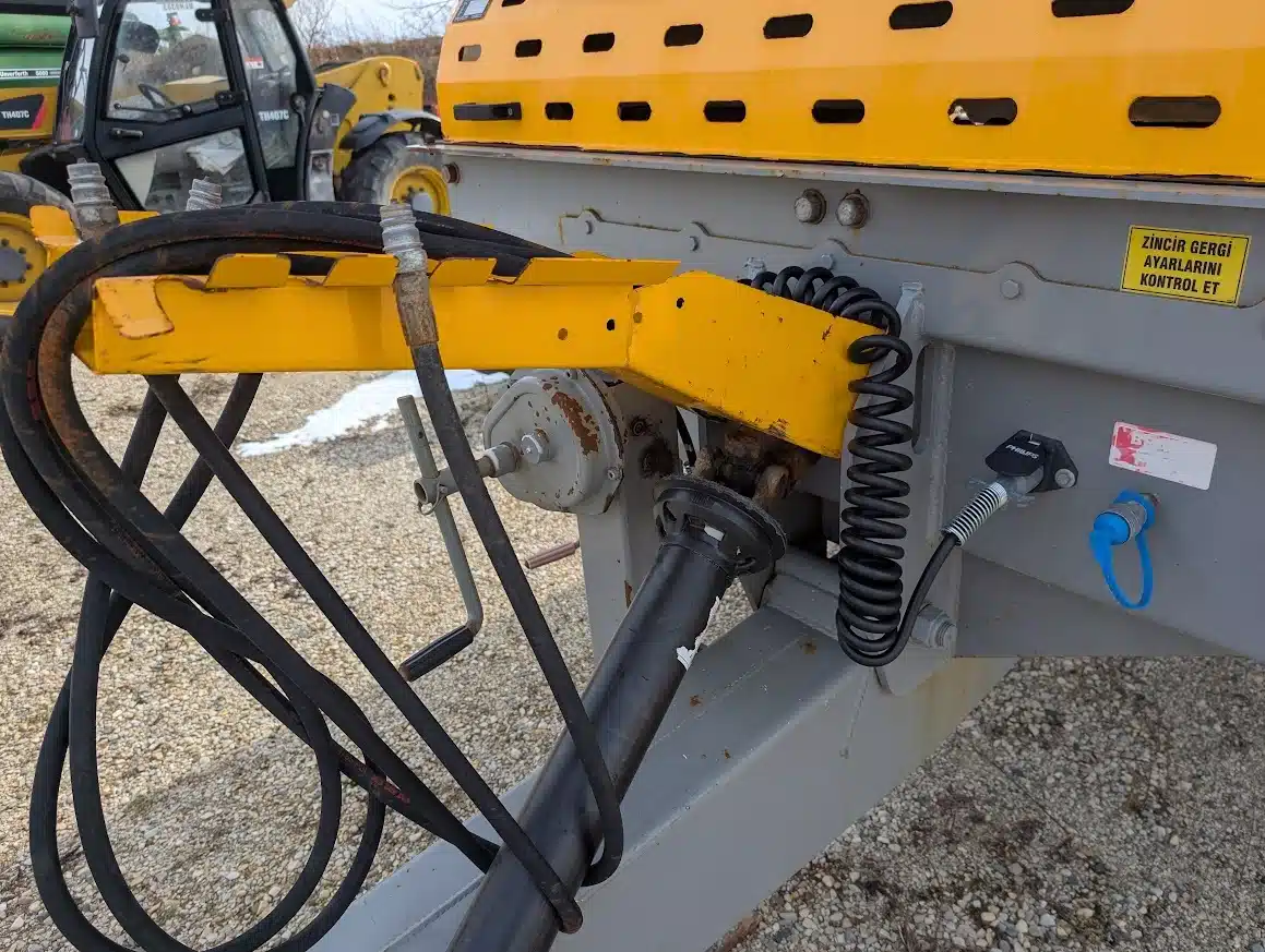 Gallery image 2 for Begin 3KGD 44150 Manure Spreader