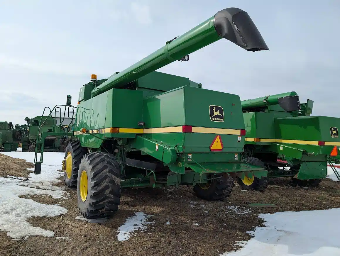 Gallery image 2 for John Deere 9600 Combine