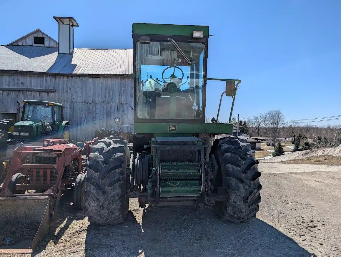 Gallery image 2 for John Deere 5460 Forage Harvester