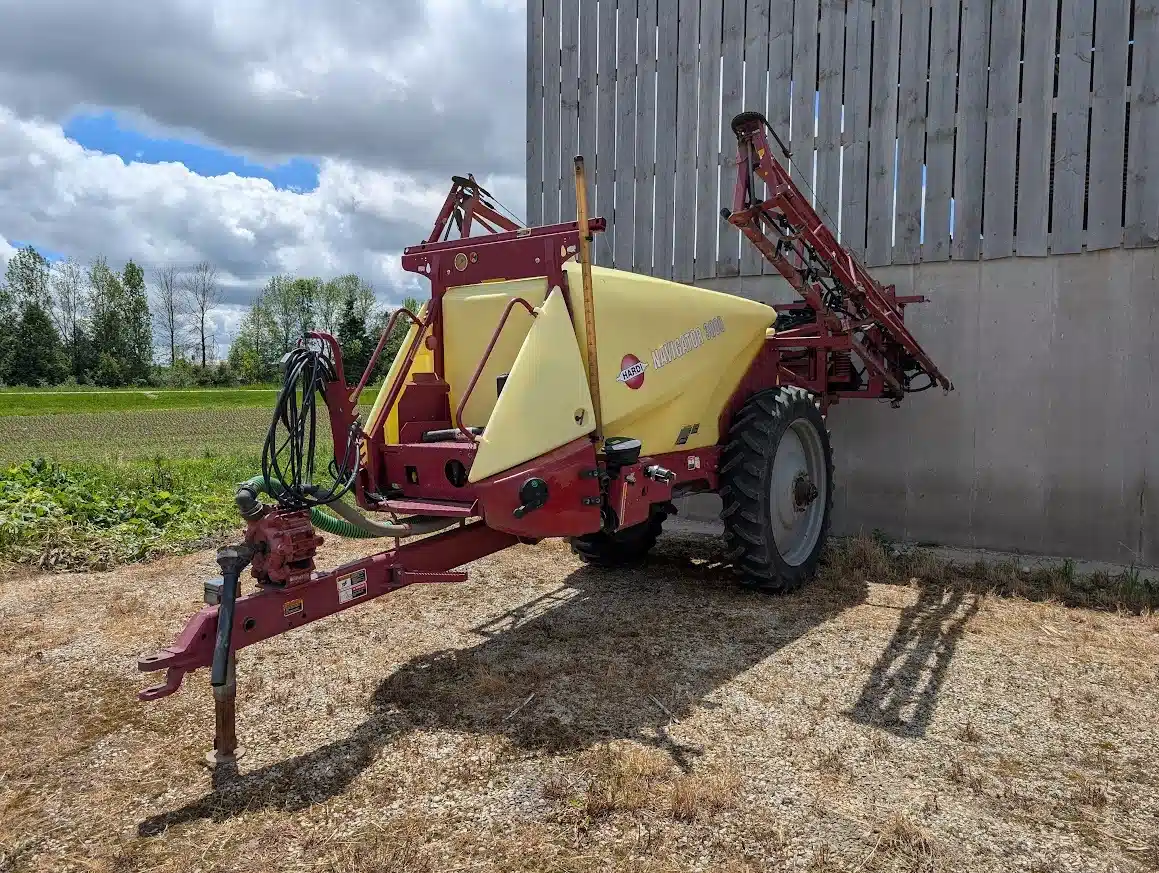 Gallery image 1 for Hardi NAVIGATOR 3000 Sprayer - Pull Type