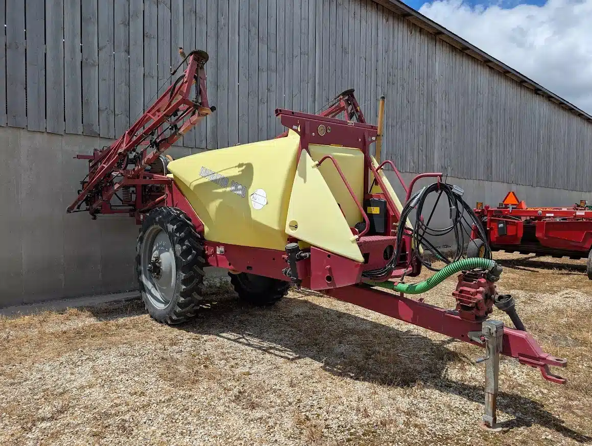 Gallery image 2 for Hardi NAVIGATOR 3000 Sprayer - Pull Type