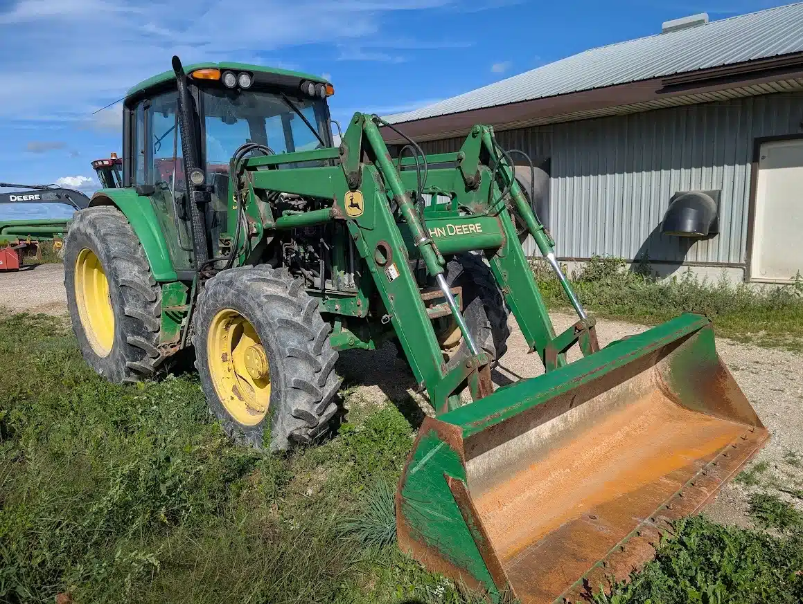 Gallery image 1 for John Deere 6420 Tractor