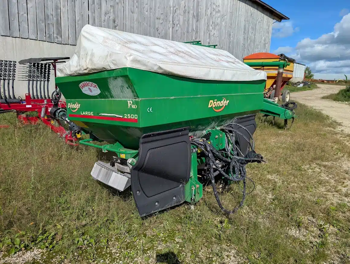 Photo de la Galerie 1 pour 2020 Donder CGSA 2500 Pro épandeur à engrais