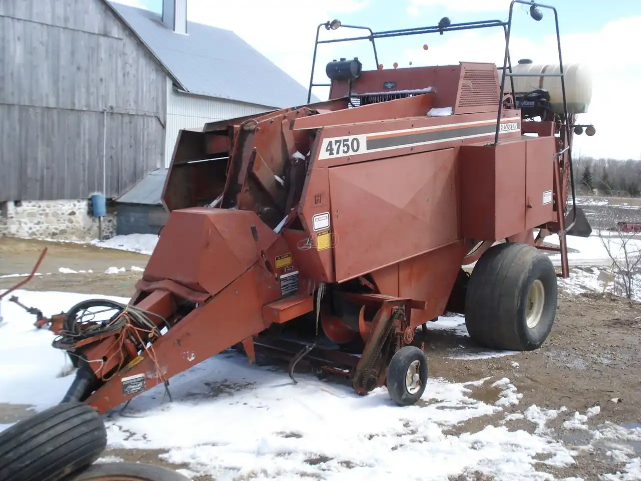 Gallery image 1 for Used Hesston Misc Square Baler - Large
