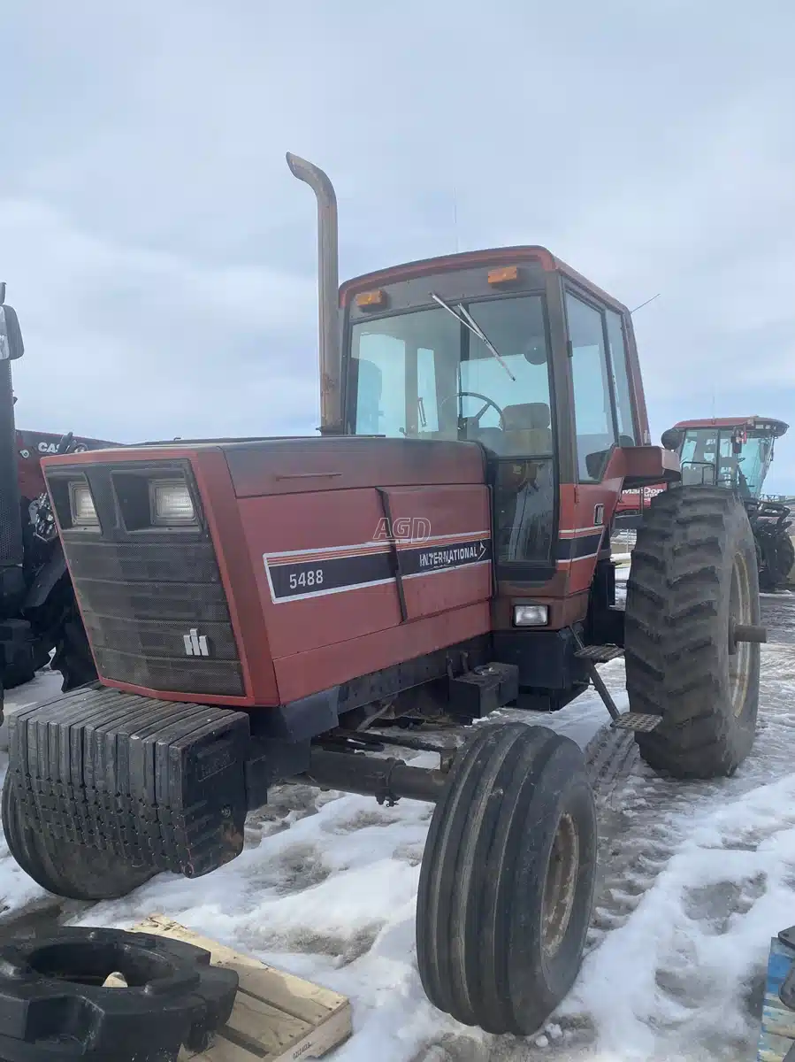 Used 1982 International Harvester 5488 Tractor | AgDealer