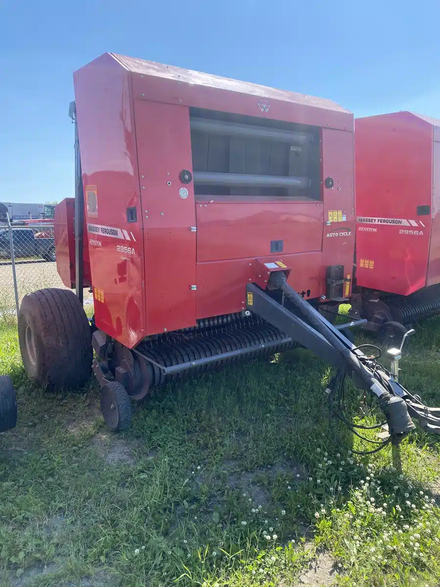 Gallery image 1 for Used 2016 Massey Ferguson 2956 Round Baler