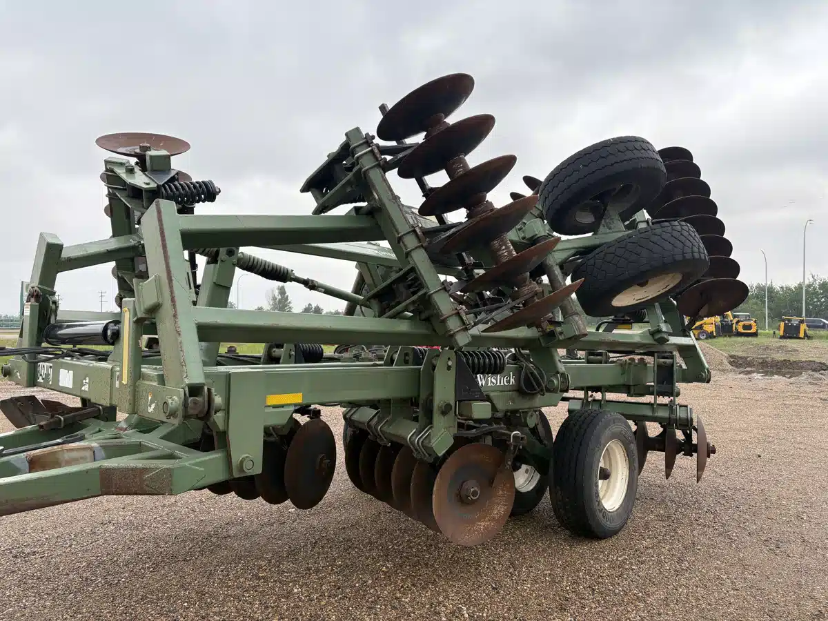 Gallery image 2 for Used 2010 Wishek 842NT Disc