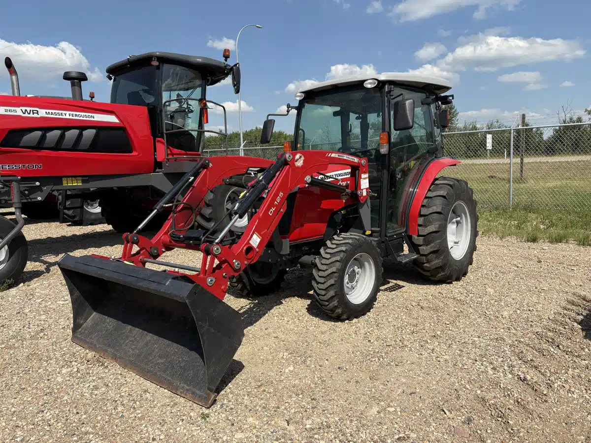 Gallery image 1 for Used 2019 Massey Ferguson 1735M Tractor