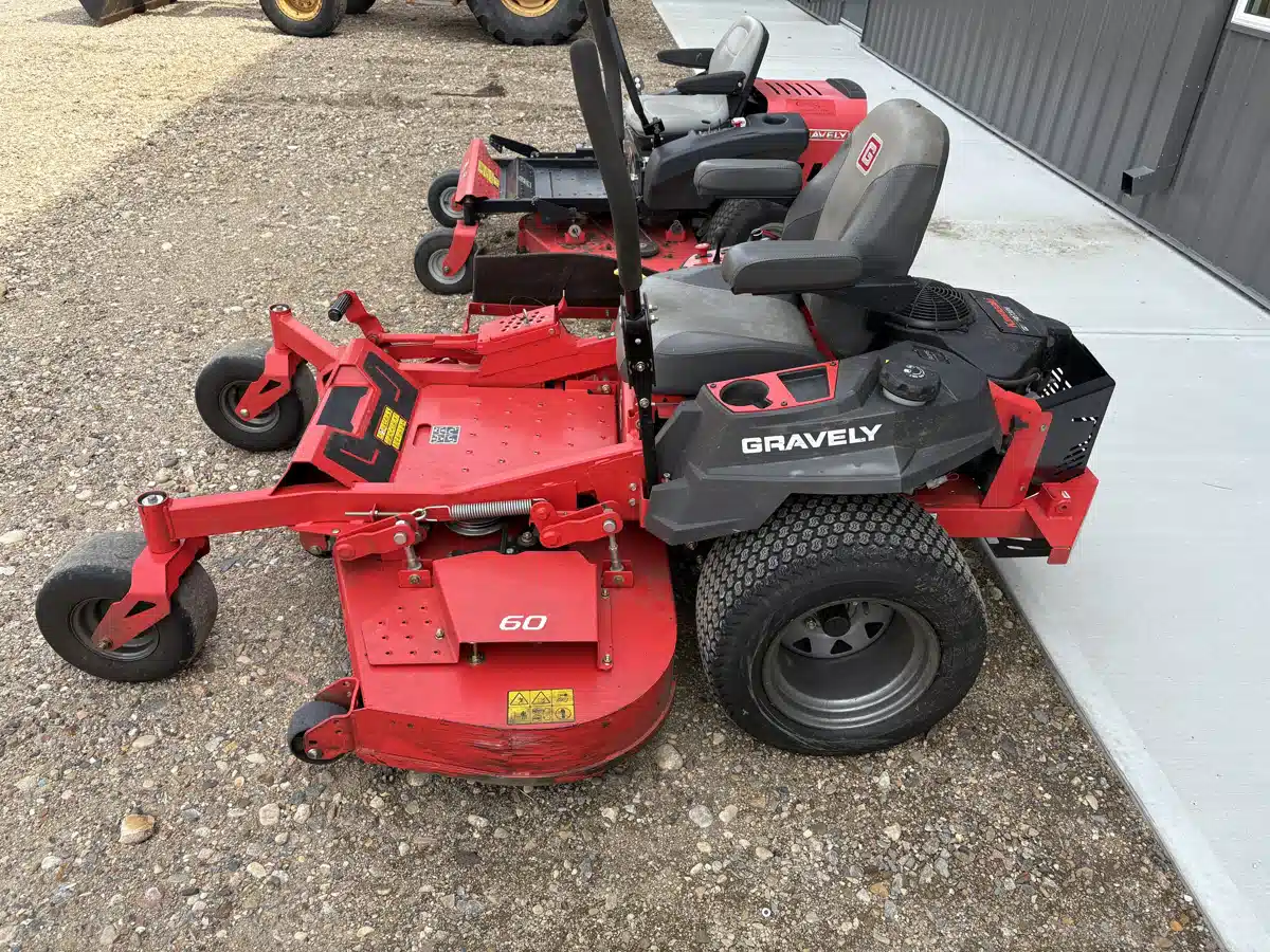 Gallery image 2 for Used 2017 Gravely ZT HD 60 Mower - Zero Turn