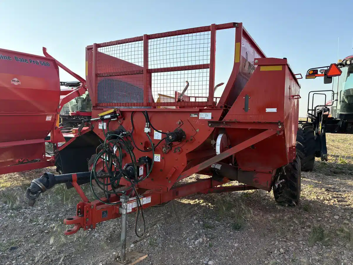 Gallery image 1 for 2015 Highline CFR650 Bale Processor