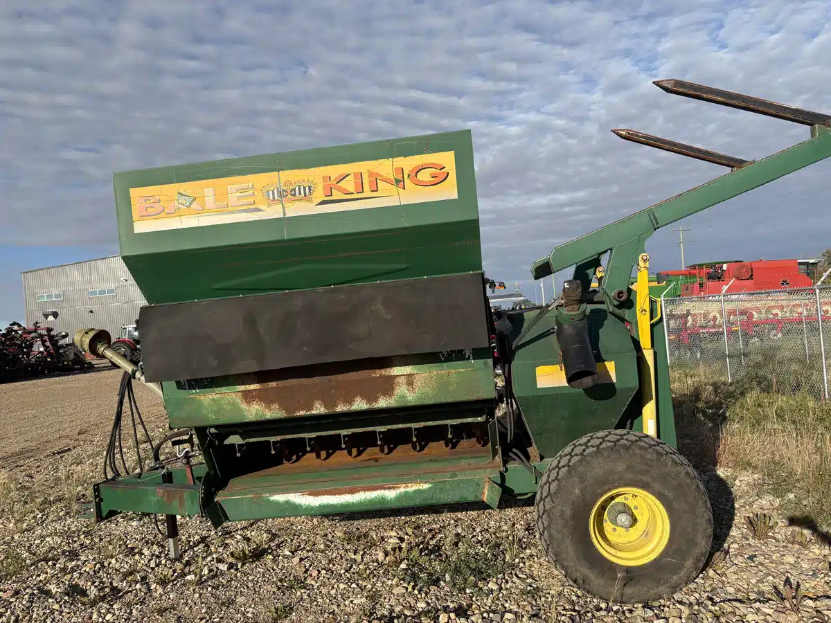 Gallery image 2 for Used 1999 Bale King 2010 Bale Processor