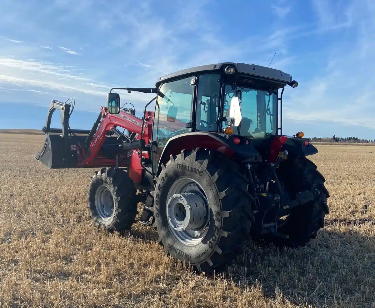 Gallery image 2 for 2024 Massey Ferguson 5711 Tractor