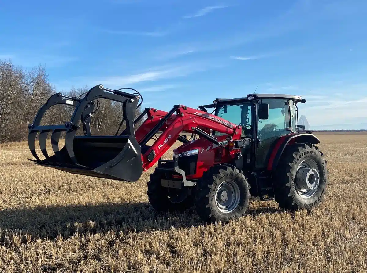 Used 2024 Massey Ferguson 5711 Tractor