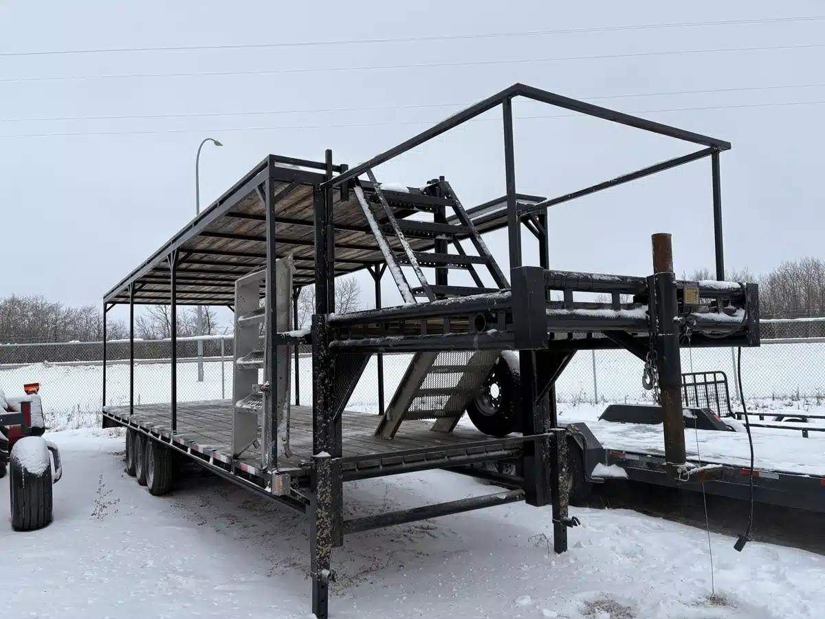 Used 2024 Monarch Industries 30x3x8000 Trailer