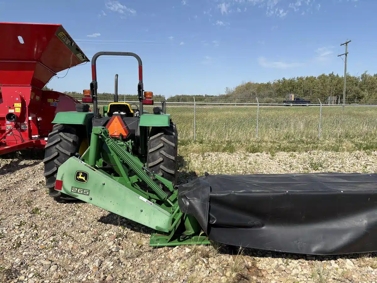 Gallery image 1 for Used 2008 John Deere 265 Disc Mower